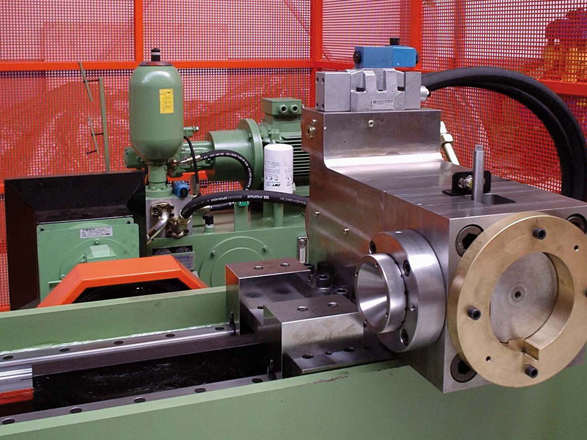 Bild einer hydraulischen Schlagschere