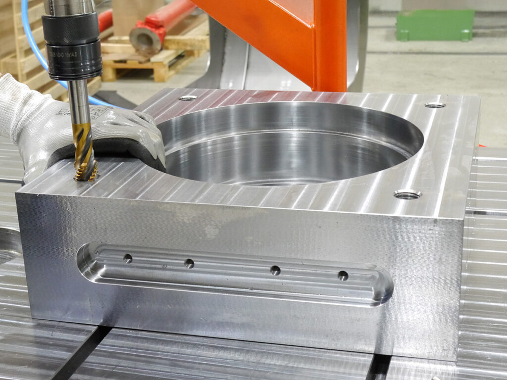 Picture of a straightening machine
